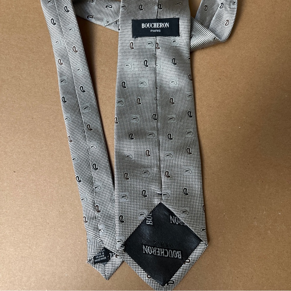 Boucheron Paris Silver Jacquard Silk Tie Handmade in France Luxury Necktie